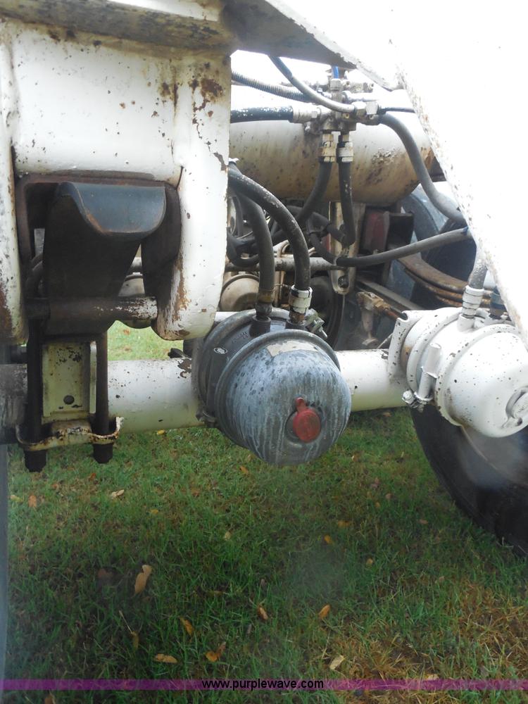 image for item E7689 2000 Trail Blazer S-4002 belly dump trailer