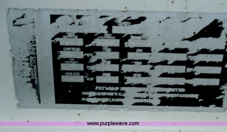 image for item E7689 2000 Trail Blazer S-4002 belly dump trailer