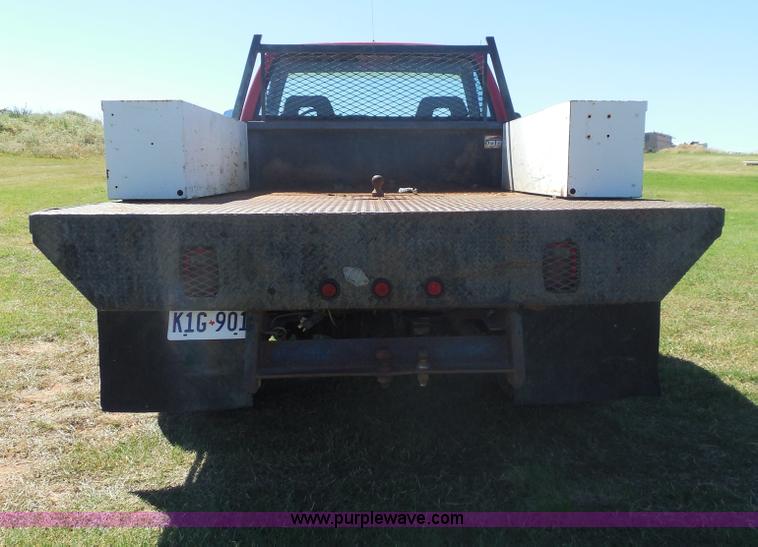 image for item E7716 1992 Chevrolet 3500HD flatbed truck