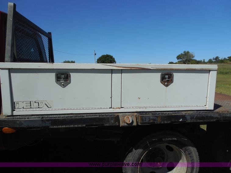 image for item E7716 1992 Chevrolet 3500HD flatbed truck
