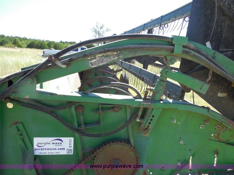 image for item E7717 John Deere 224 rigid head