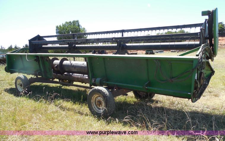 image for item E7717 John Deere 224 rigid head