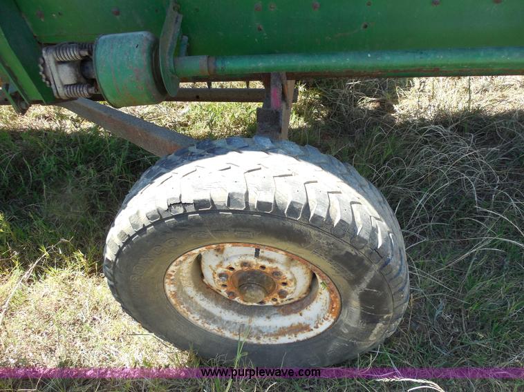 image for item E7717 John Deere 224 rigid head