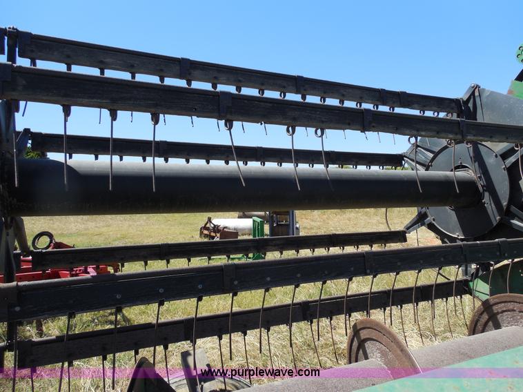 image for item E7717 John Deere 224 rigid head