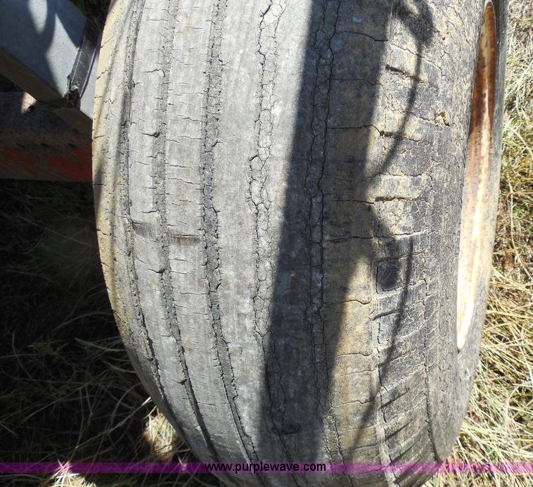 image for item E7717 John Deere 224 rigid head