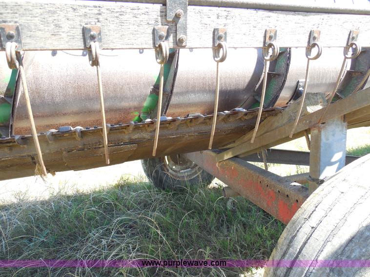 image for item E7717 John Deere 224 rigid head