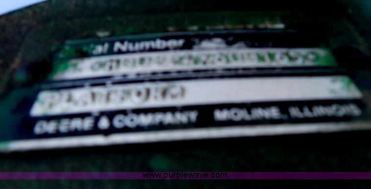 image for item E7717 John Deere 224 rigid head