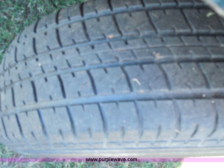 image for item E7718 1995 Ford F150 XL pickup truck