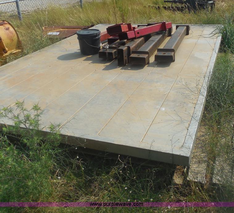 image for item E7721 8' x 12 aluminum shoring pieces