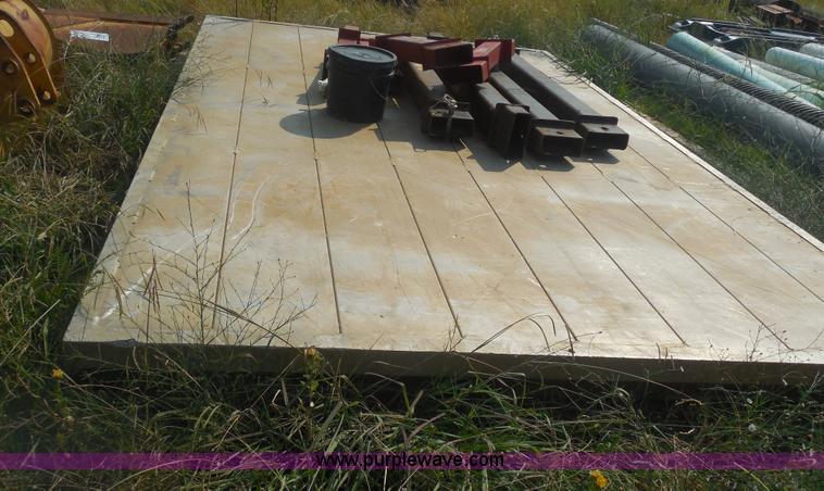 image for item E7721 8' x 12 aluminum shoring pieces