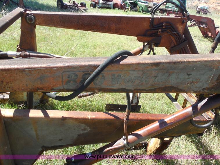 image for item E7728 Work Master 880 loader