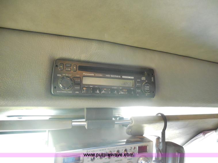 image for item F3242 1997 Peterbilt 378 semi truck