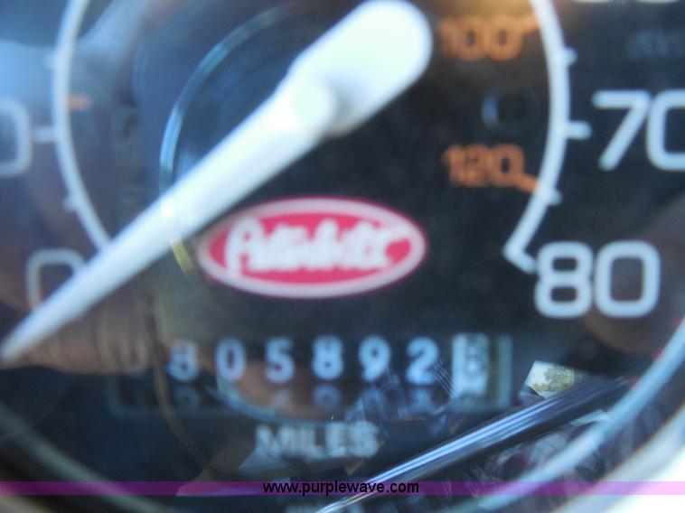image for item F3242 1997 Peterbilt 378 semi truck