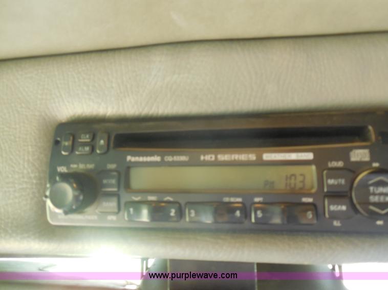 image for item F3242 1997 Peterbilt 378 semi truck