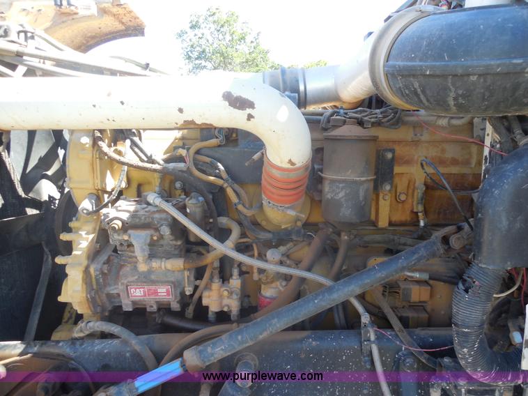 image for item F3242 1997 Peterbilt 378 semi truck