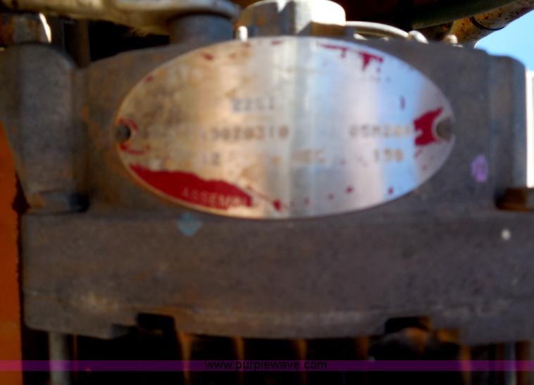 image for item F3242 1997 Peterbilt 378 semi truck