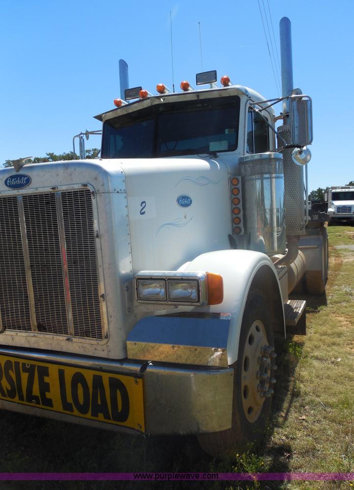 image for item F3242 1997 Peterbilt 378 semi truck