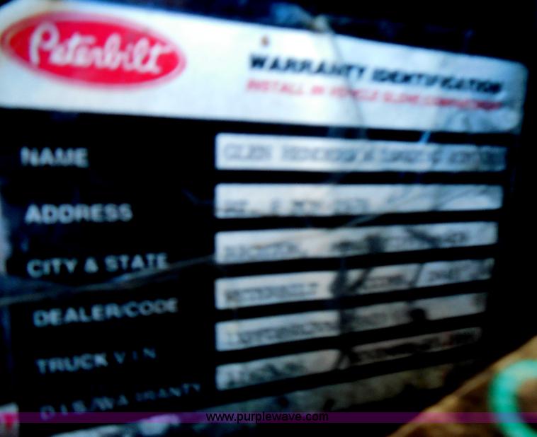 image for item F3242 1997 Peterbilt 378 semi truck