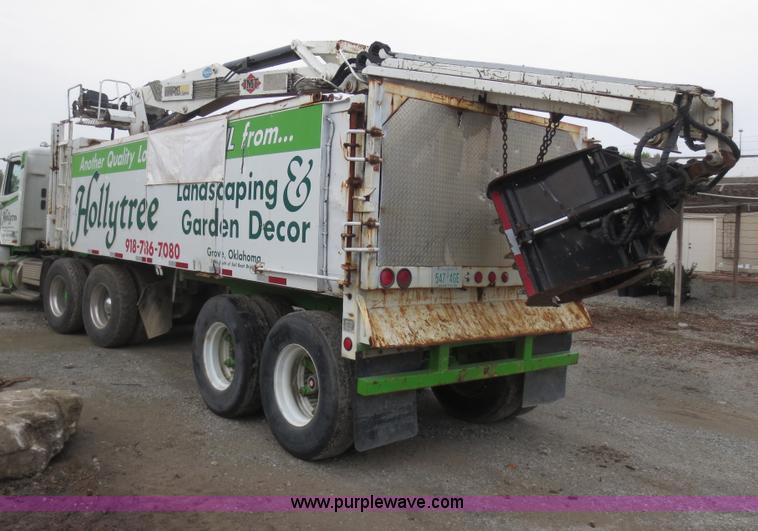 image for item F6661 1998 Wilkens 23' grapple crane trailer