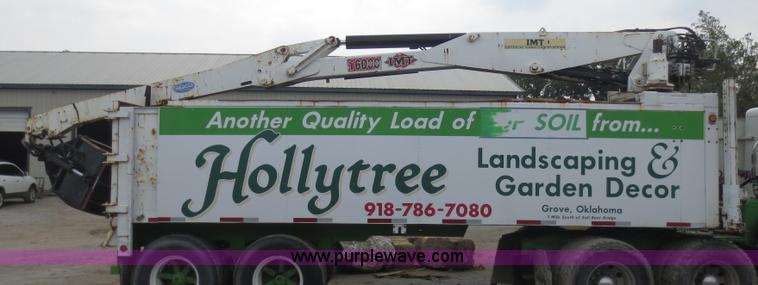 image for item F6661 1998 Wilkens 23' grapple crane trailer