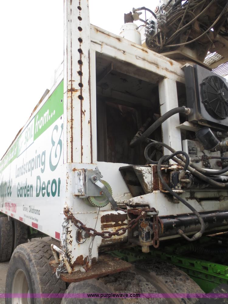 image for item F6661 1998 Wilkens 23' grapple crane trailer