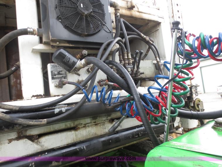 image for item F6661 1998 Wilkens 23' grapple crane trailer