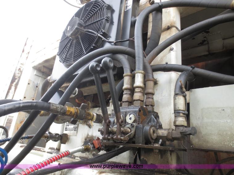 image for item F6661 1998 Wilkens 23' grapple crane trailer