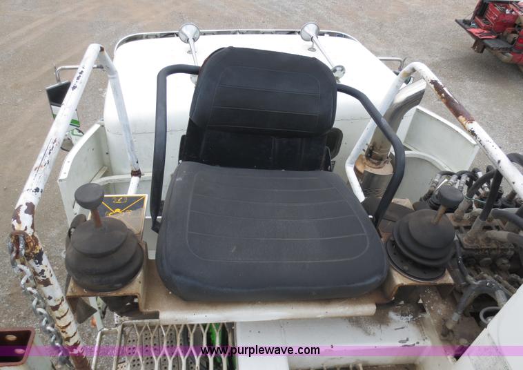 image for item F6661 1998 Wilkens 23' grapple crane trailer