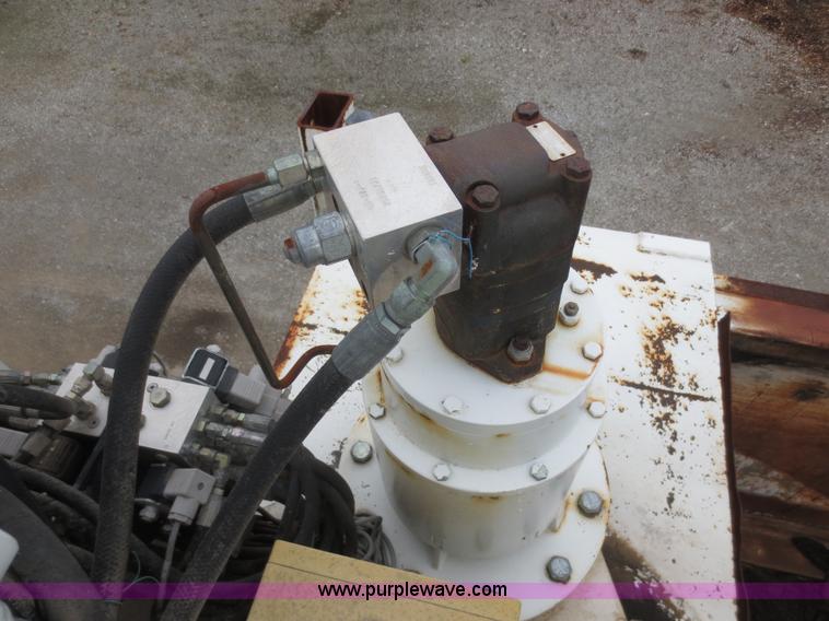 image for item F6661 1998 Wilkens 23' grapple crane trailer