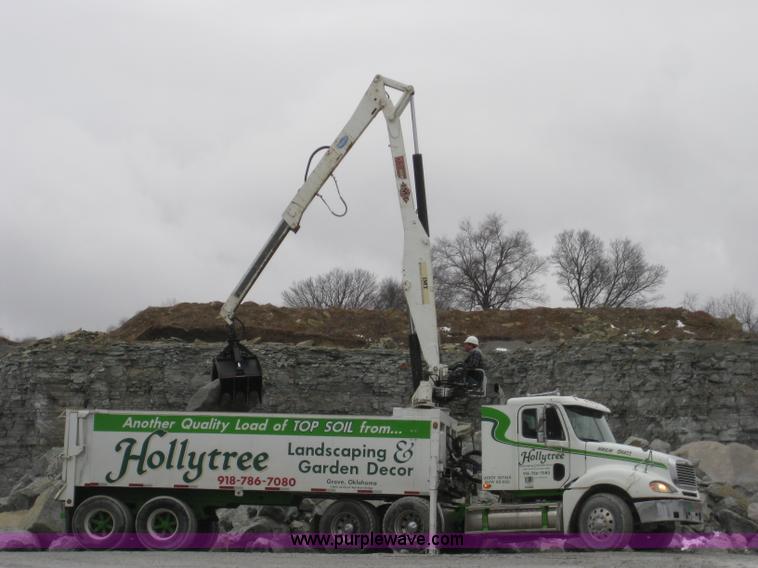 image for item F6661 1998 Wilkens 23' grapple crane trailer