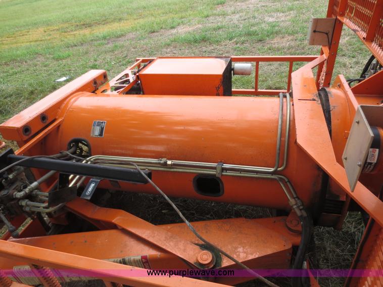 image for item F6664 IMT 16000 Series II truck mounted crane