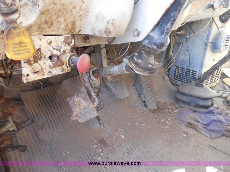 image for item I1313 1980 Ford F8000 water truck