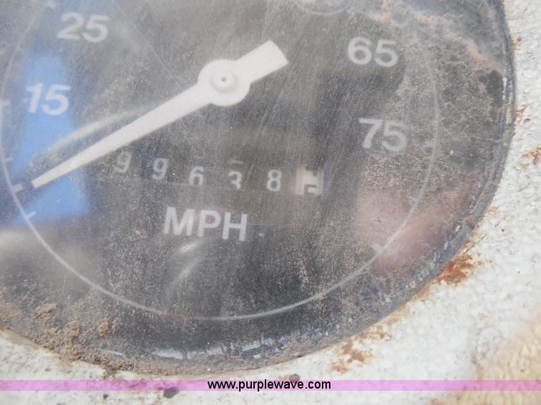 image for item I1313 1980 Ford F8000 water truck