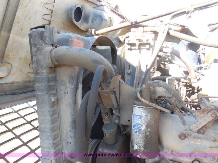 image for item I1313 1980 Ford F8000 water truck