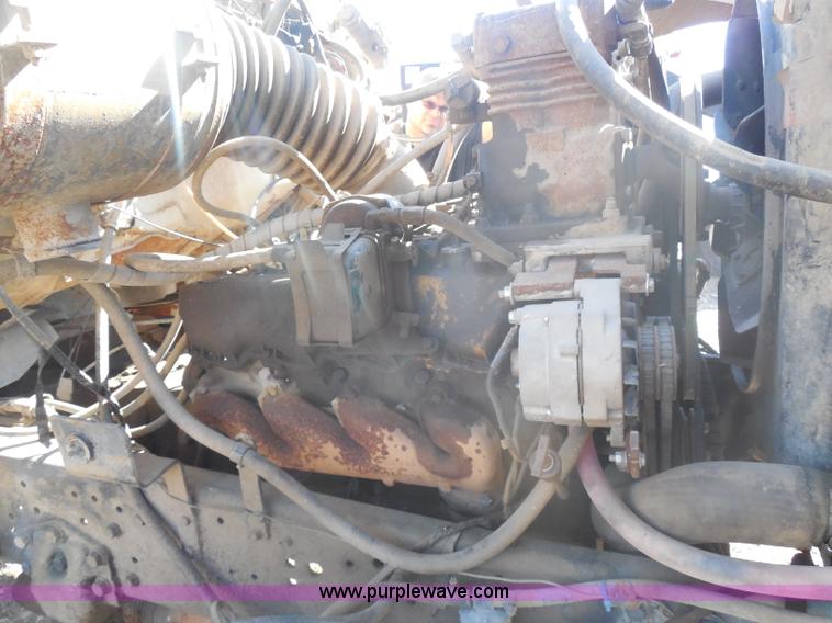 image for item I1313 1980 Ford F8000 water truck