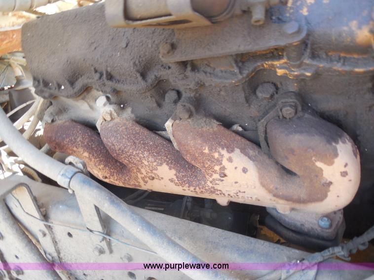 image for item I1313 1980 Ford F8000 water truck