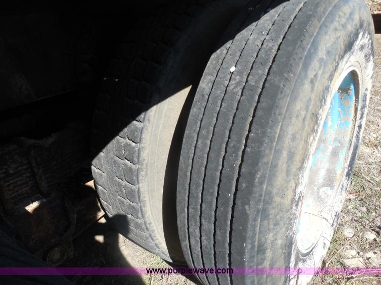 image for item I1313 1980 Ford F8000 water truck