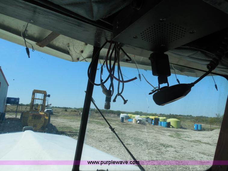 image for item I1315 1980 Kenworth semi truck