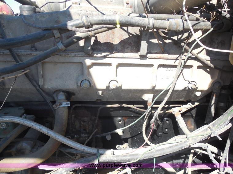 image for item I1315 1980 Kenworth semi truck