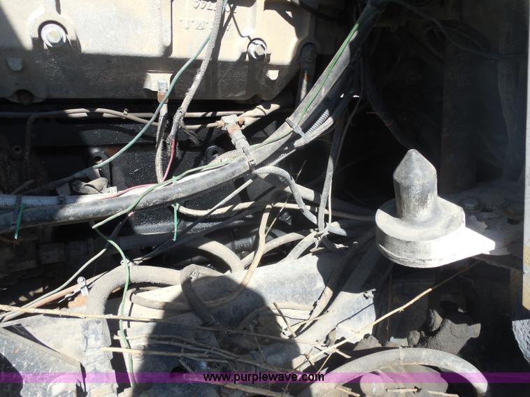 image for item I1315 1980 Kenworth semi truck