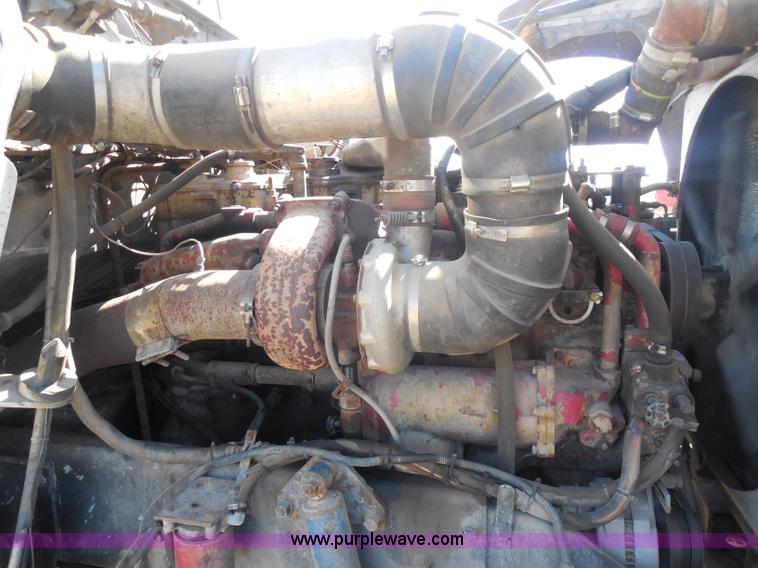 image for item I1315 1980 Kenworth semi truck