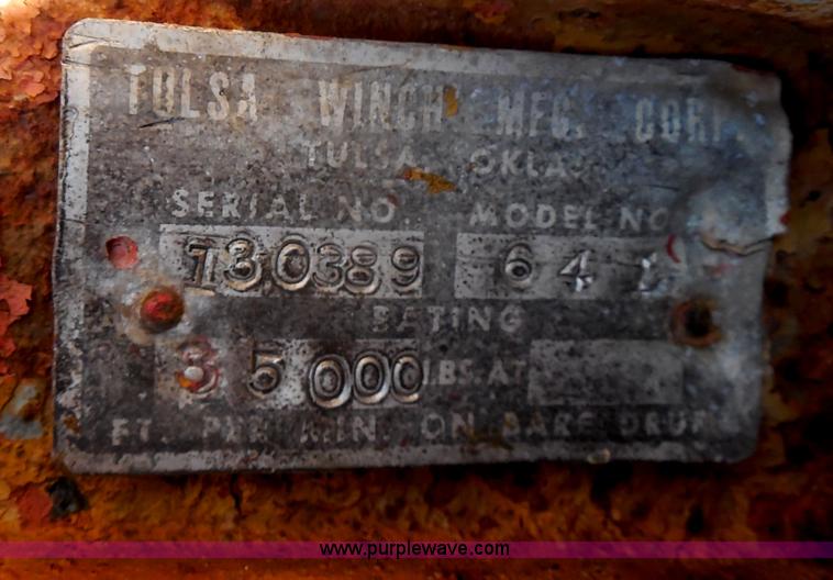 image for item I1315 1980 Kenworth semi truck