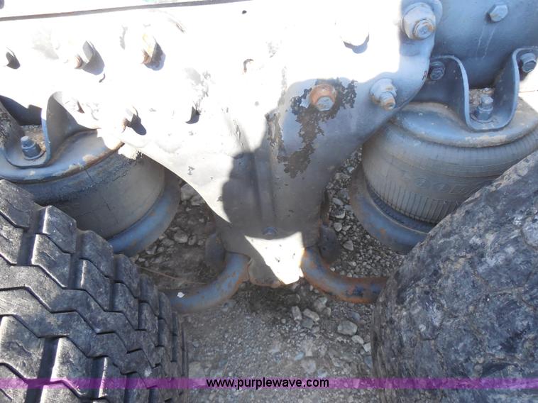 image for item I1315 1980 Kenworth semi truck