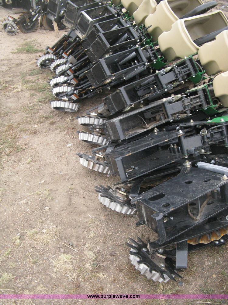 image for item AV9032 (12) Great Plains Air Pro row units