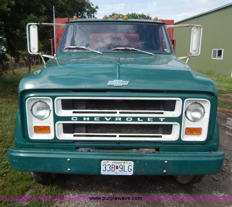 image for item B5847 1970 Chevrolet C50 grain truck