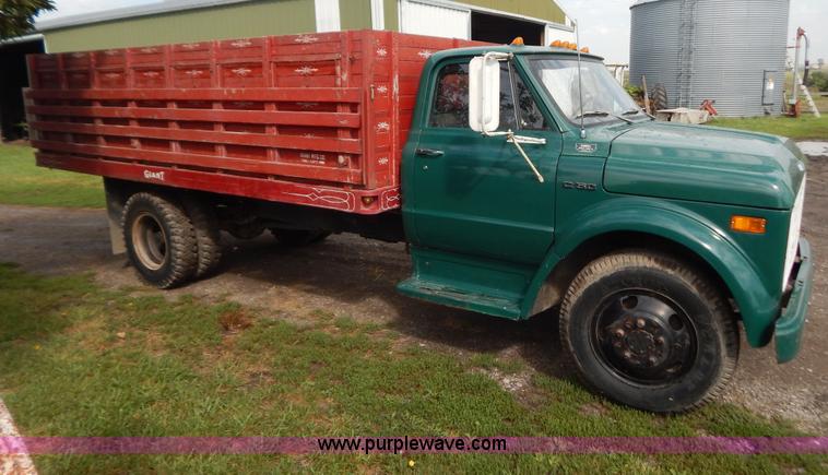 image for item B5847 1970 Chevrolet C50 grain truck