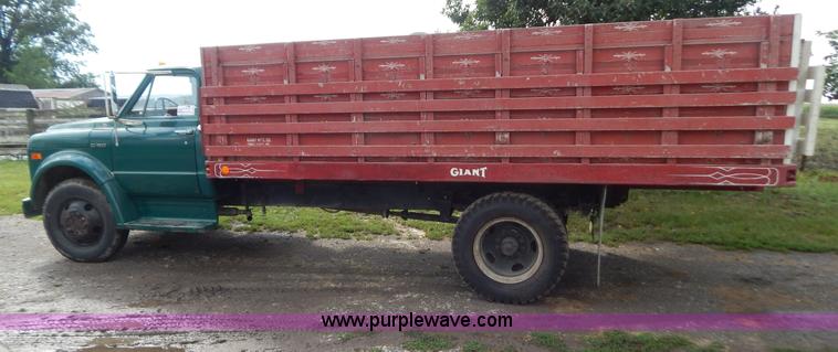 image for item B5847 1970 Chevrolet C50 grain truck