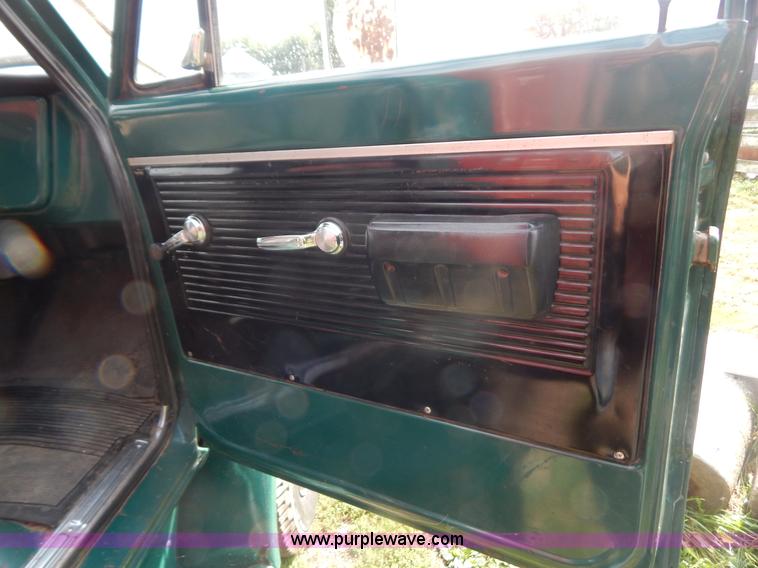 image for item B5847 1970 Chevrolet C50 grain truck