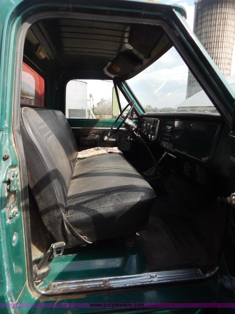 image for item B5847 1970 Chevrolet C50 grain truck