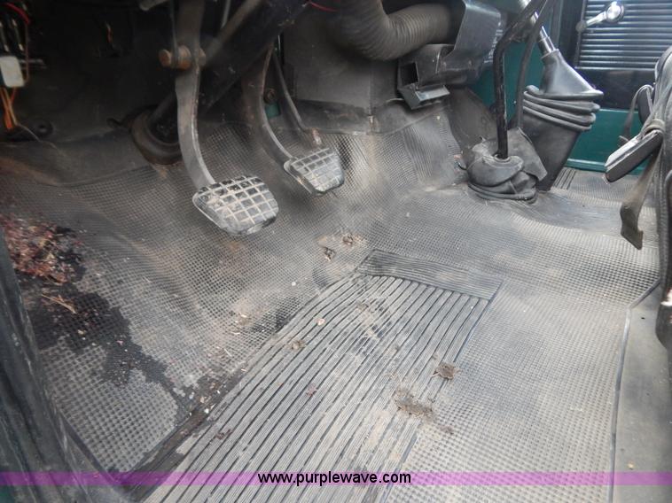 image for item B5847 1970 Chevrolet C50 grain truck